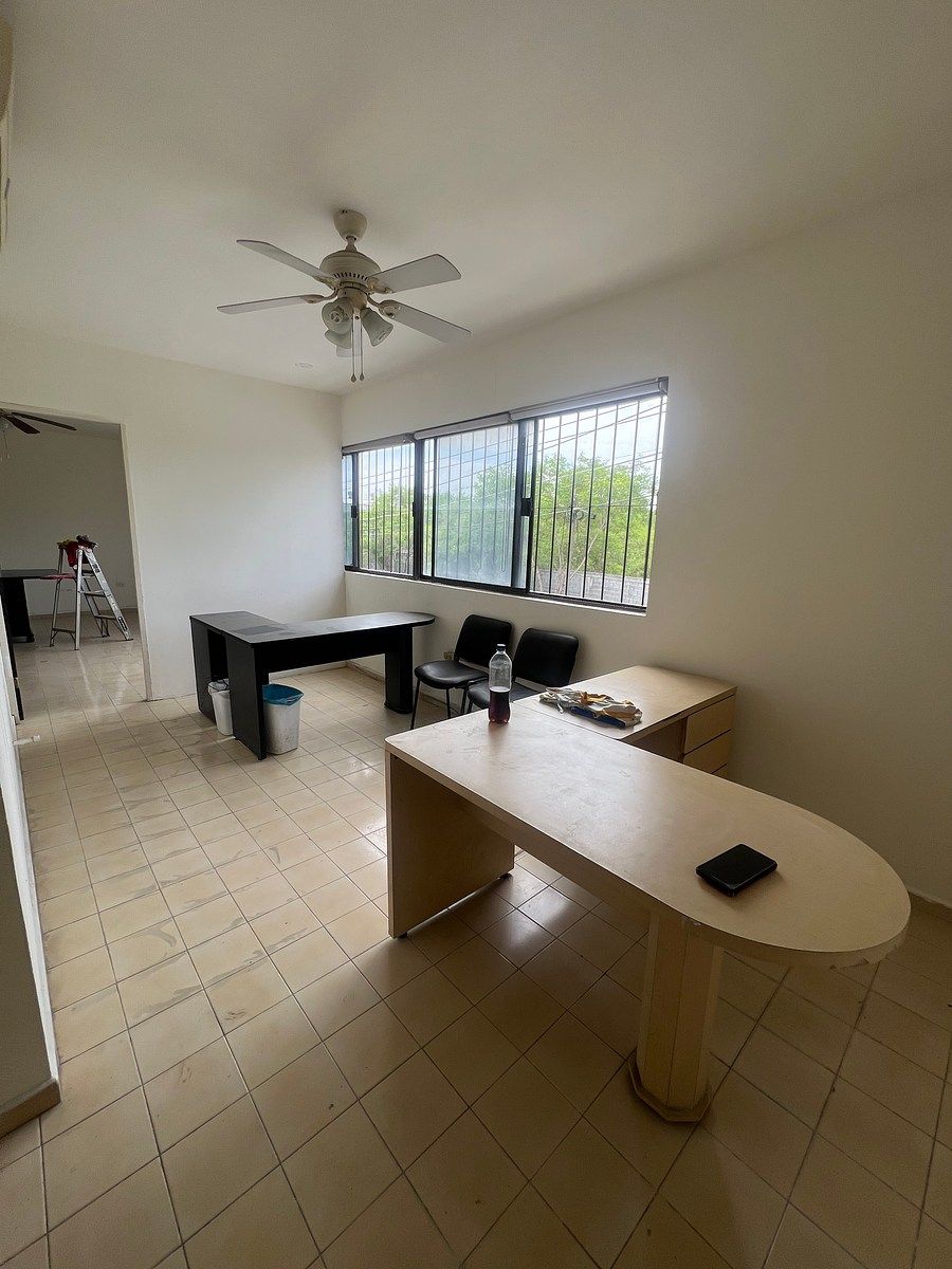 Commercial Storage Unit in Villa San Antonio, Guadalupe, photo 11 of 13