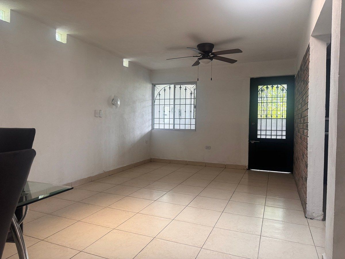 Casa en Residencial La Española, Monterrey, foto 2 de 19