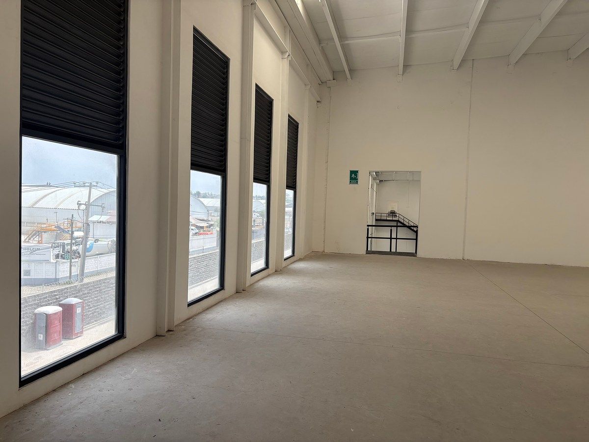 Commercial Storage Unit in La Victoria, Teoloyucan, photo 6 of 12
