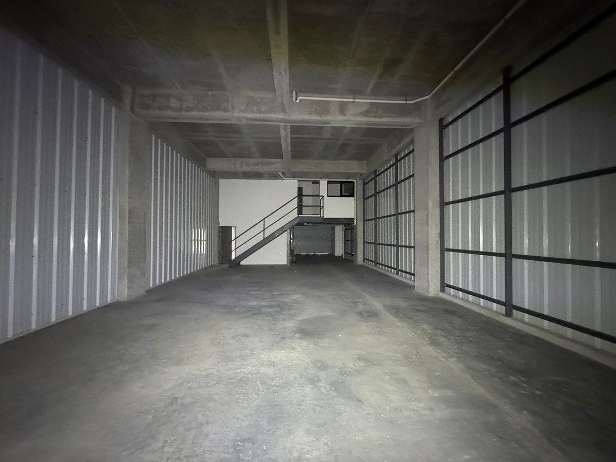Ofibodega / Km. 13 Muxbal / 182.6 m² - Image 3