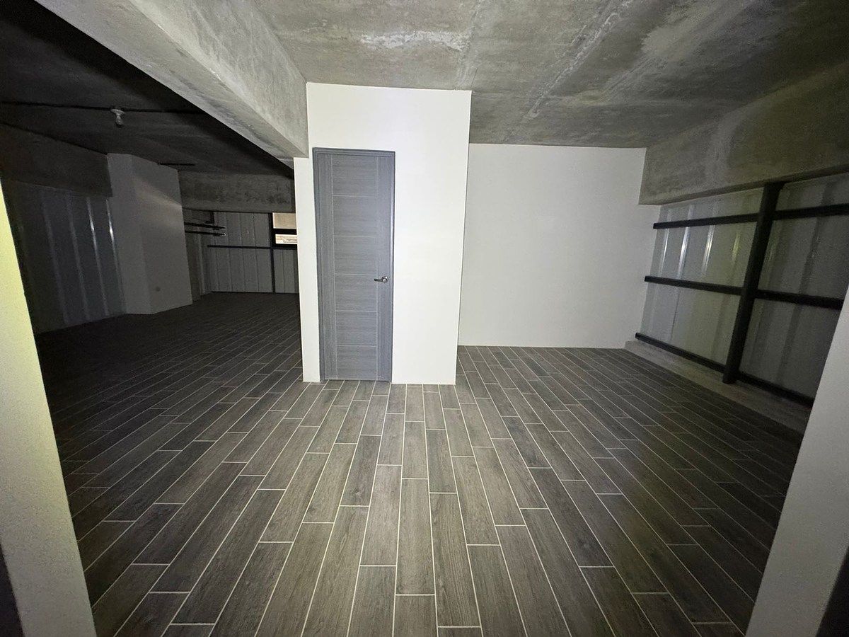 Ofibodega / Km. 13 Muxbal / 182.6 m² - Image 4