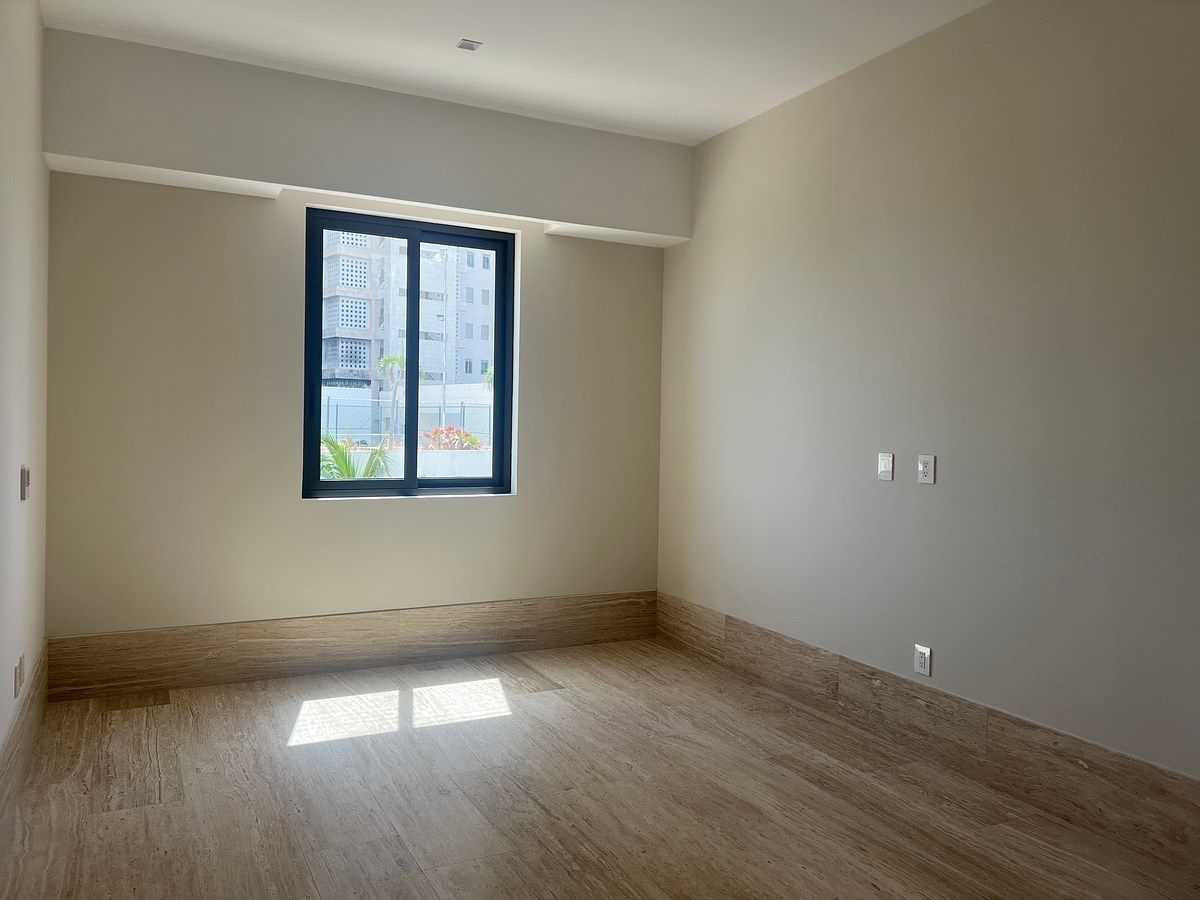 TV ROOM, foto 12 de 18