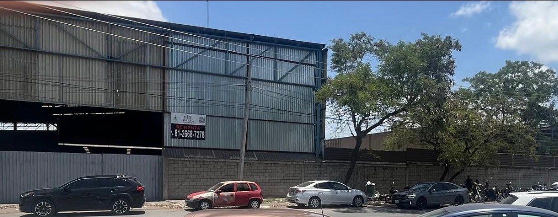 RENTA DE PATIO INDUSTRISL CON FIRME DE CONCRETO, foto 1 de 7