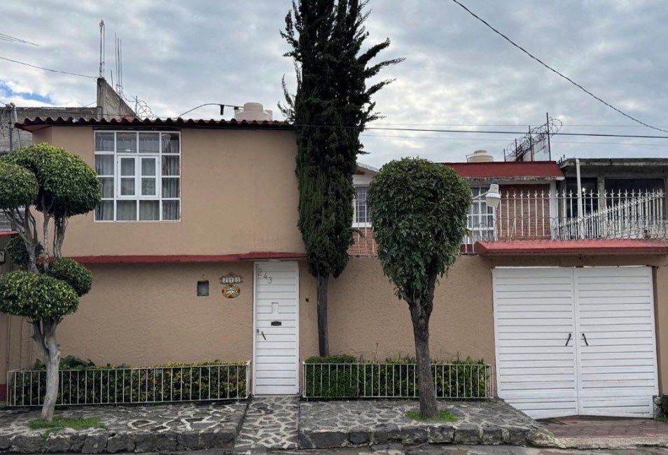 HOUSE FOR RENT IN LOMAS DE PADIERNA, photo 1 of 13