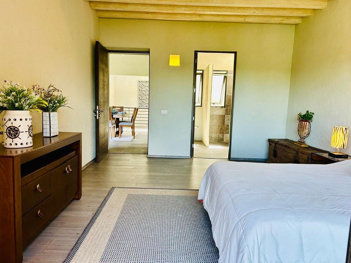 House in Gated Community in Centro, Valle de Bravo, photo 18 of 36