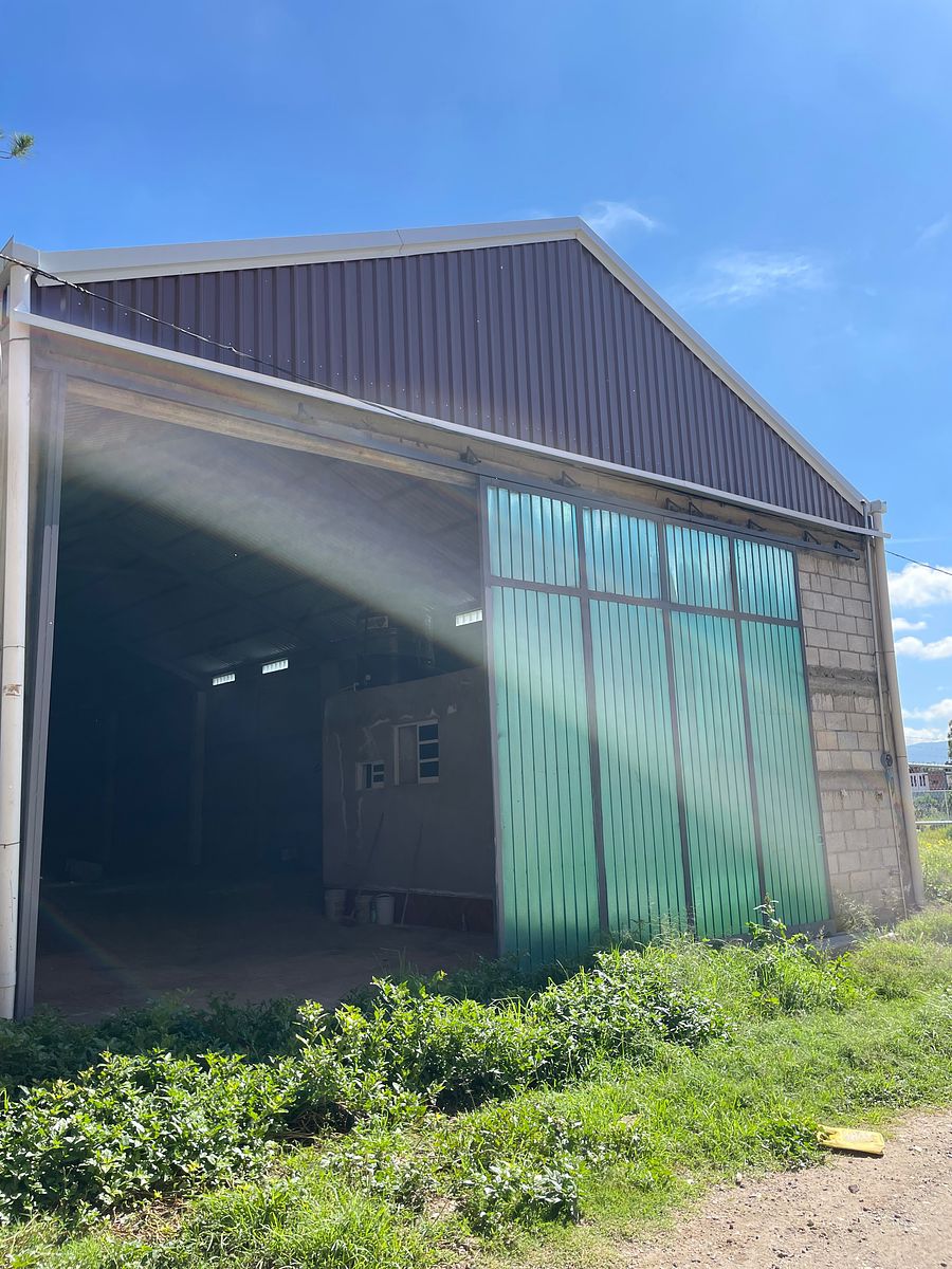 Commercial Storage Unit in Santa María la Calera, Mineral de la Reforma, photo 6 of 14