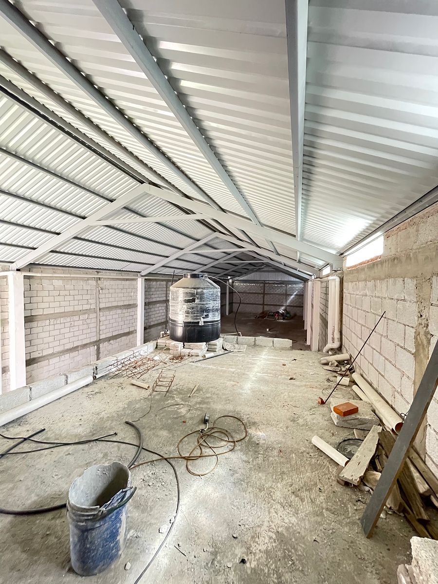 Commercial Storage Unit in Santa María la Calera, Mineral de la Reforma, photo 9 of 14