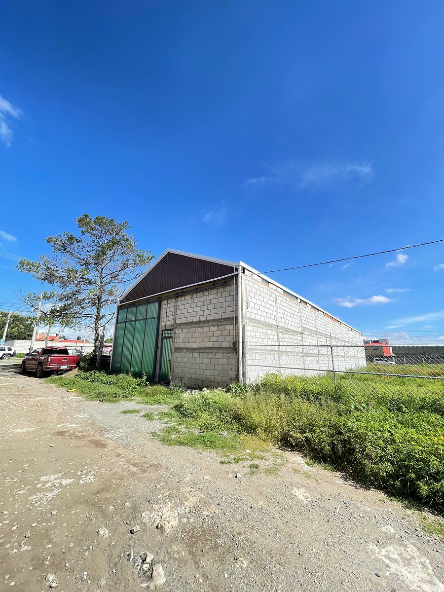 Commercial Storage Unit in Santa María la Calera, Mineral de la Reforma, photo 12 of 14