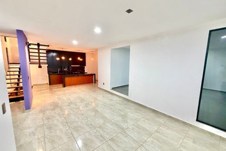 Bonita Casa con 4 Habitaciones, 3 Baños, Col. Sabines, Tuxtla Gutiérrez, Chiapas