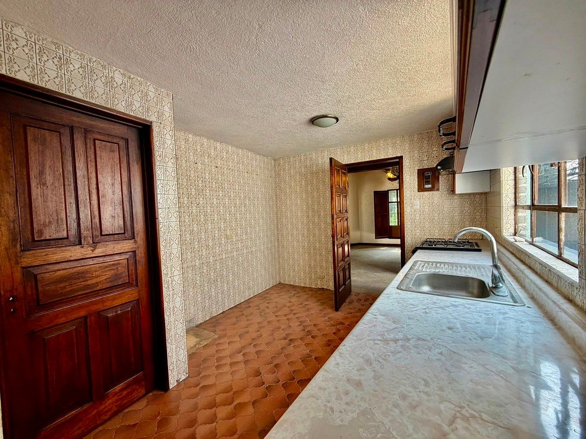 House with Commercial Use in Lomas Altas, Miguel Hidalgo, photo 7 of 28