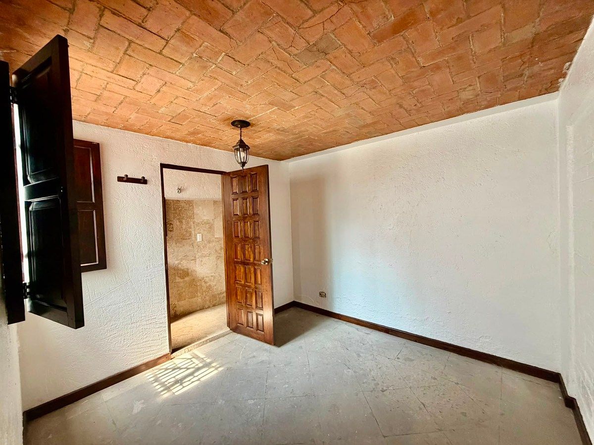 House with Commercial Use in Lomas Altas, Miguel Hidalgo, photo 11 of 28