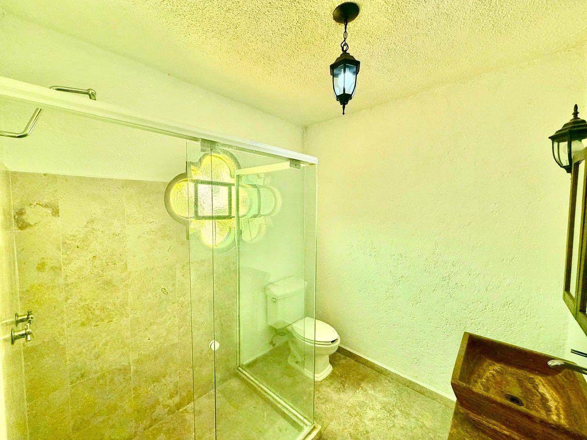 House with Commercial Use in Lomas Altas, Miguel Hidalgo, photo 14 of 28