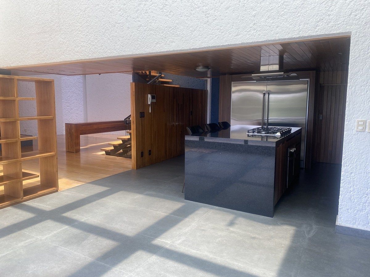 Venta casa en la Herradura (calle con vigilancia) - foto 2