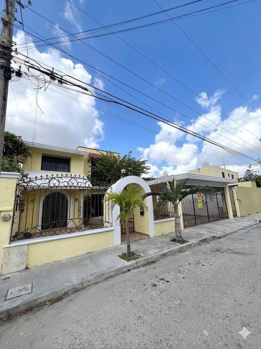 CASA DE 4 REC | FCO DE MONTEJO | AMPLIO TERRENO 336 m², foto 1 de 37