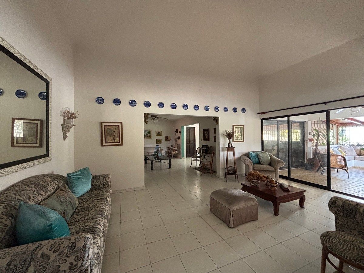 Casa en Los Cacicazgos, Santo Domingo Centro (Distrito Nacional), foto 5 de 25