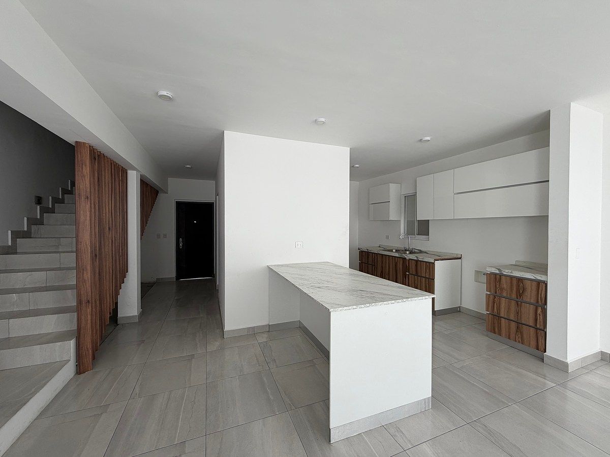 HOUSE FOR SALE CUMBRES, photo 1 of 15