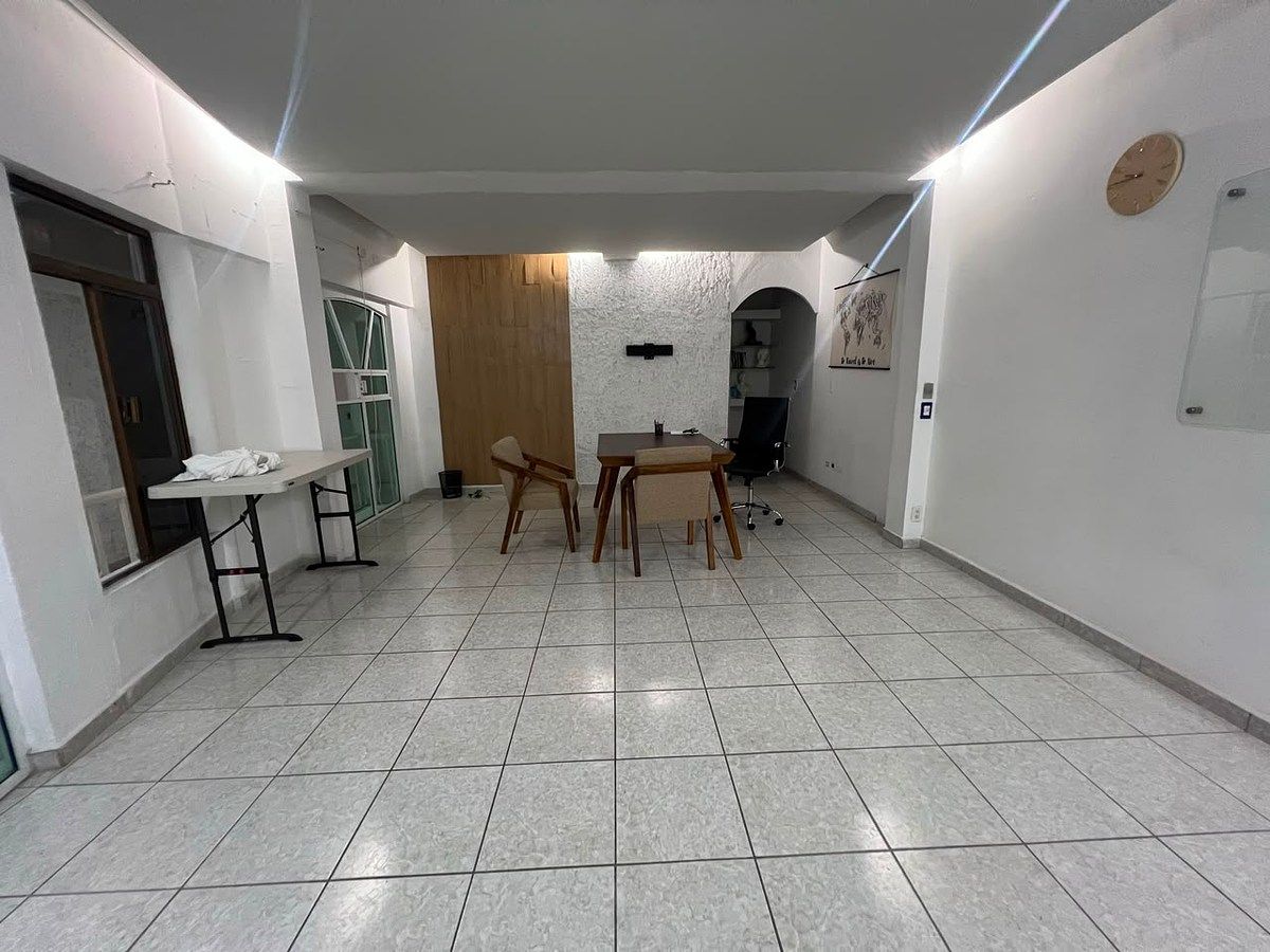 Edificio en Las Arboledas, Aguascalientes, foto 6 de 17