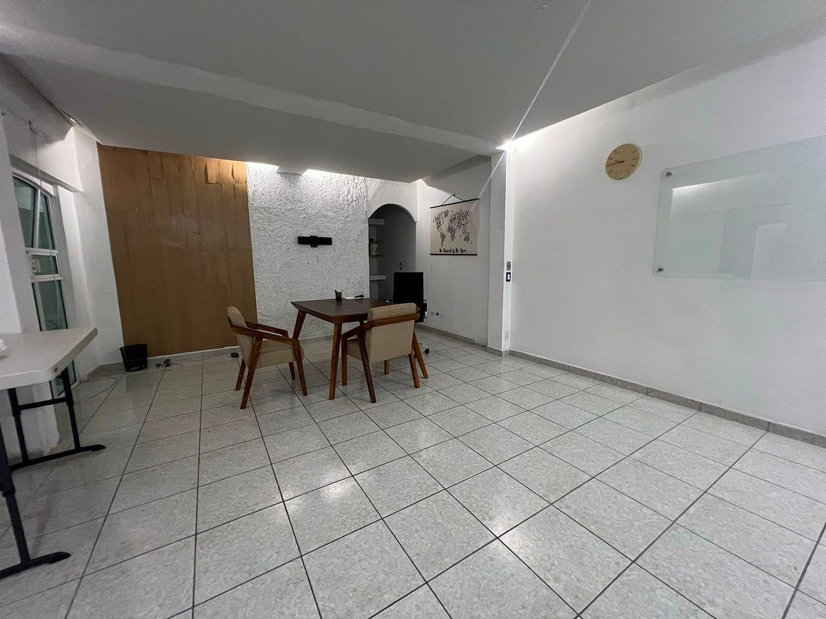 Edificio en Las Arboledas, Aguascalientes, foto 8 de 17