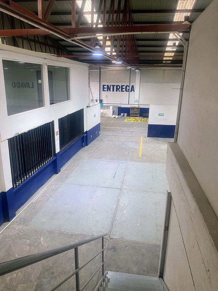 Bodega comercial en San Francisco Culhuacán Barrio de La Magdalena, Coyoacán, foto 2 de 15