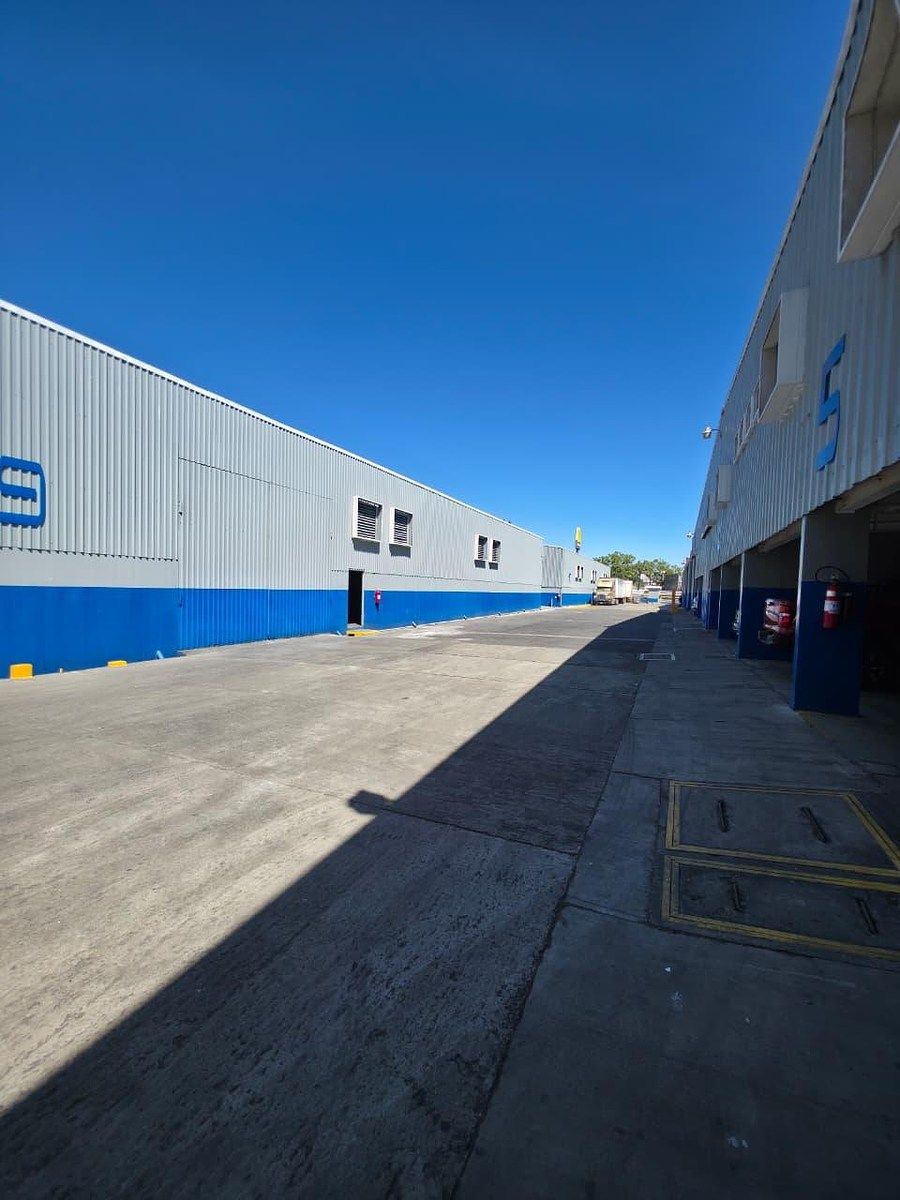 Bodega con excelente ubicación en el atlantico - Image 1