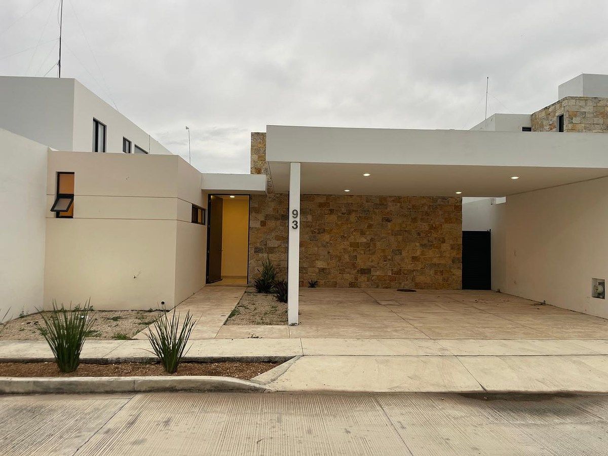 Casa de um andar à venda com 3 quartos em Temozón Norte, Mérida, Yucatán, foto 1 de 17