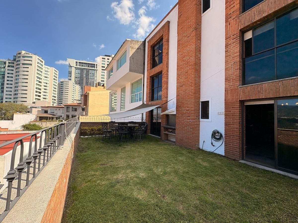 Excelente Casa en Privada Estilo Colonial Moderno, foto 1 de 25