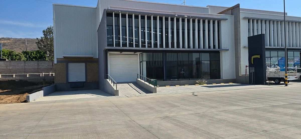 Armazém para Aluguel e/ou Venda no parque industrial. Circuito Sur 867m2, foto 1 de 7