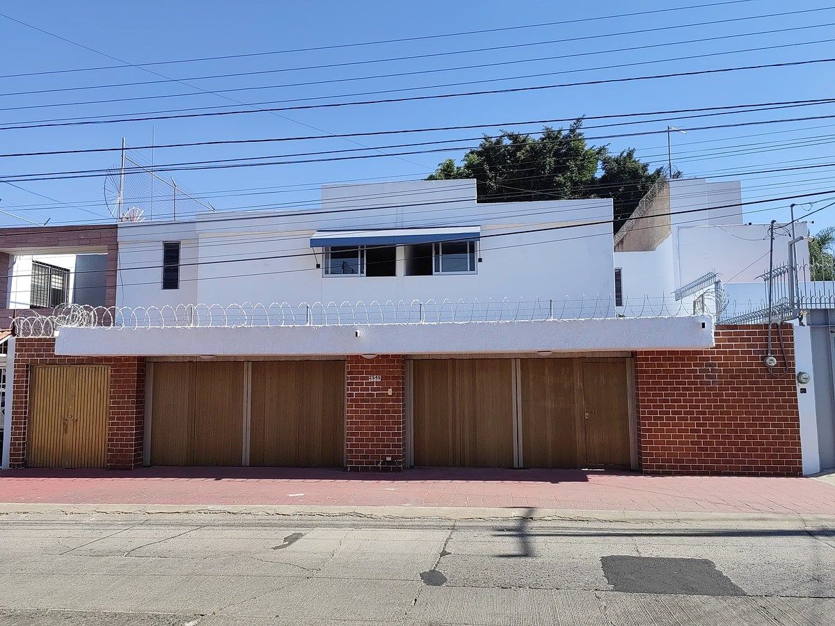 Casa de Oportunidade à Venda no Residencial Victoria, foto 1 de 25
