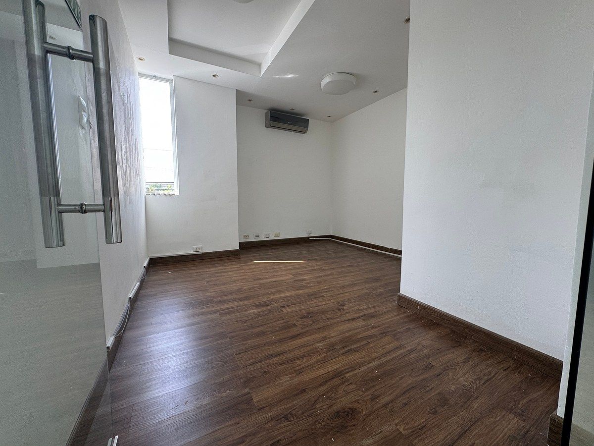 Local Comercial en Los Prados, Santo Domingo Centro (Distrito Nacional), foto 6 de 10