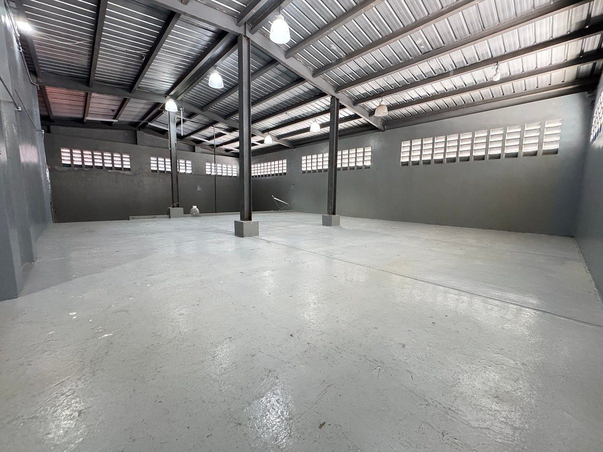 Nave en Los Prados, Santo Domingo Centro (Distrito Nacional), foto 2 de 7