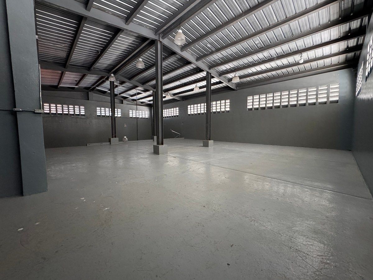 Nave en Los Prados, Santo Domingo Centro (Distrito Nacional), foto 3 de 7
