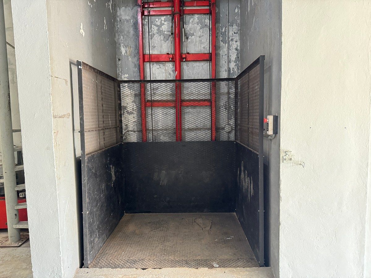 Nave en Los Prados, Santo Domingo Centro (Distrito Nacional), foto 6 de 7
