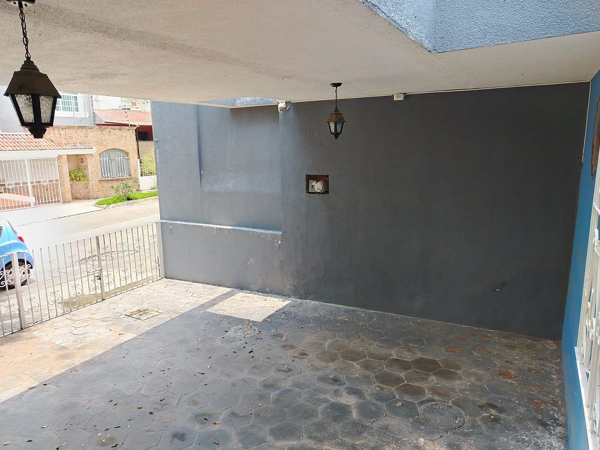 Casa em INDEPENDÊNCIA a 1 quarteirão do Estádio, foto 1 de 23