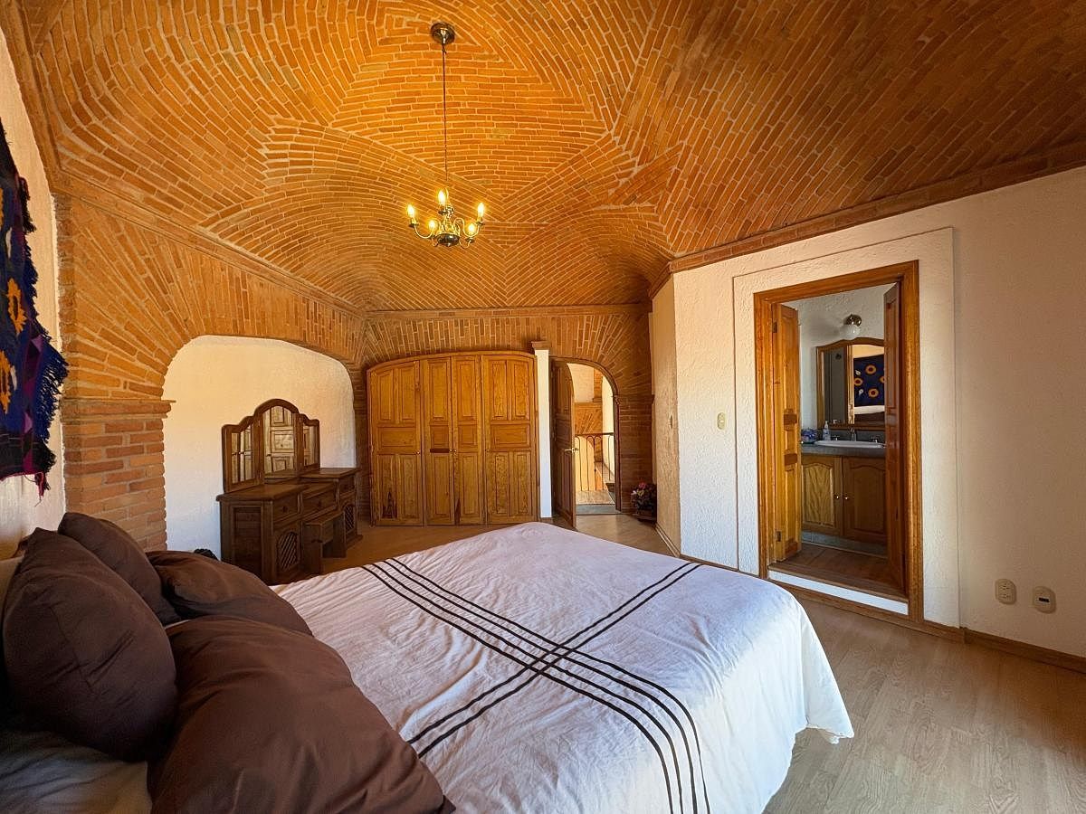 House in Gated Community in Hacienda de las Palmas, Huixquilucan, photo 5 of 23