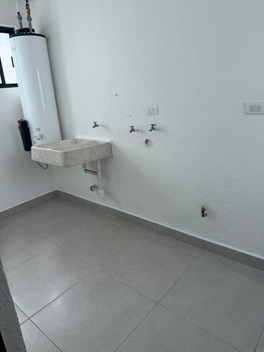 Casa em Lomas de Juriquilla, Querétaro, foto 20 de 35