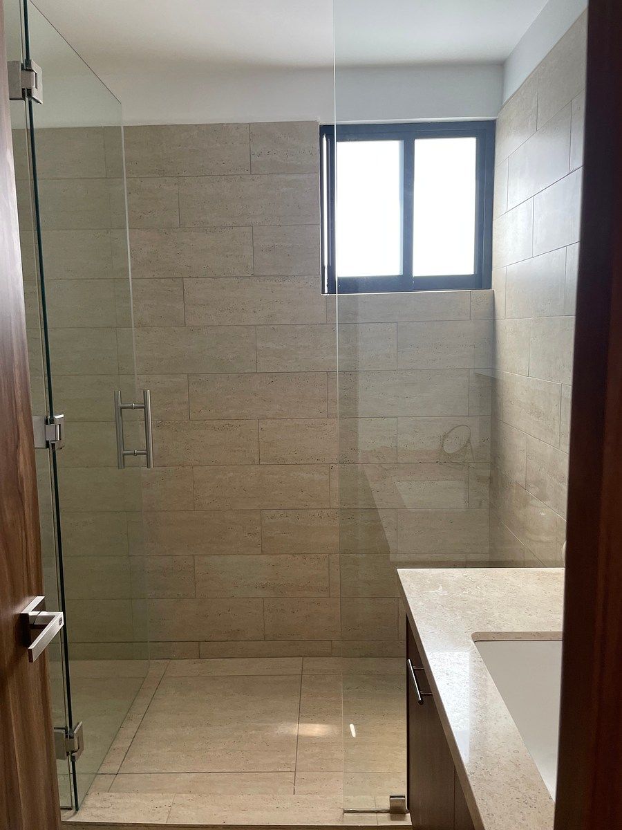 Baño de recámara principal, foto 16 de 32