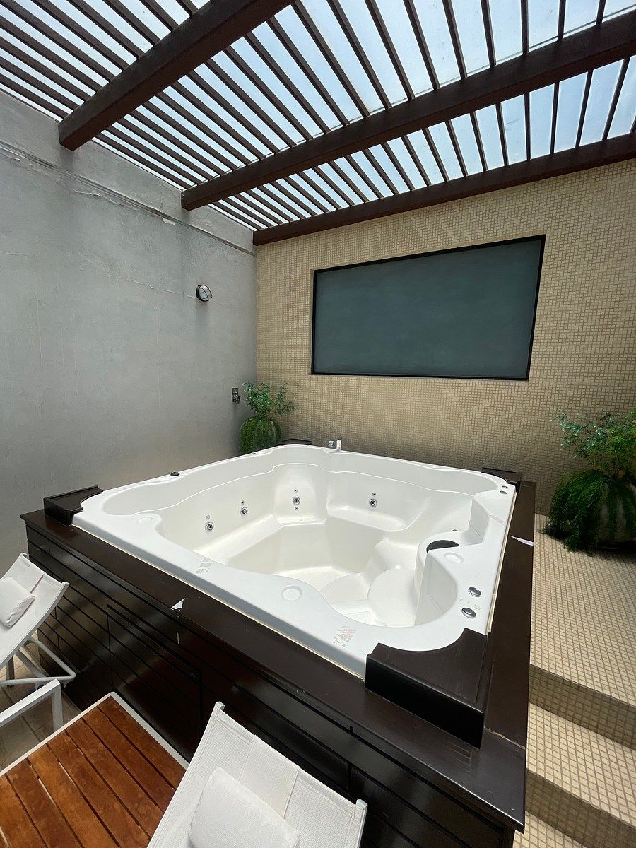 Amenidades: jacuzzi, foto 28 de 32