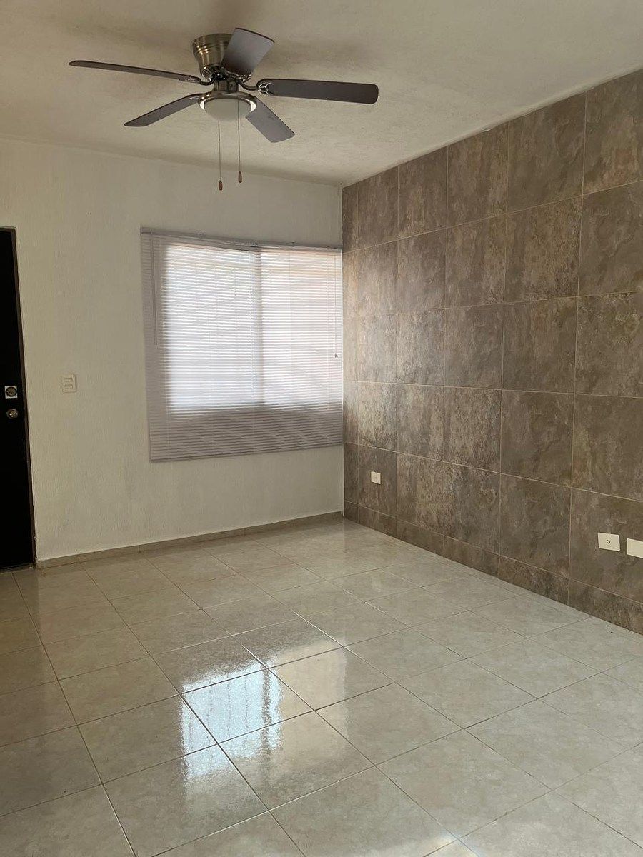 Sala, photo 5 of 7