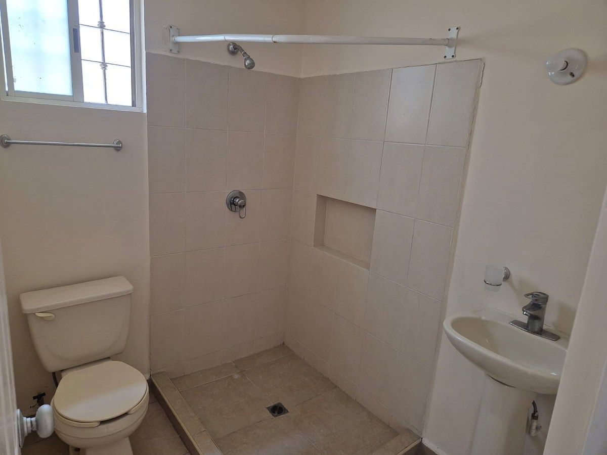 House in Las Lomas Sector Bosques, García, photo 2 of 11