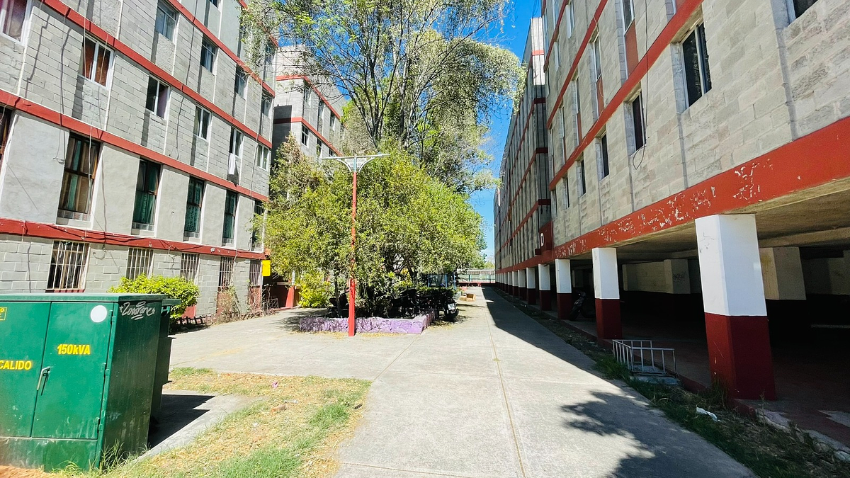 Apartment for Sale in San Juan de Aragón Town. - foto 1