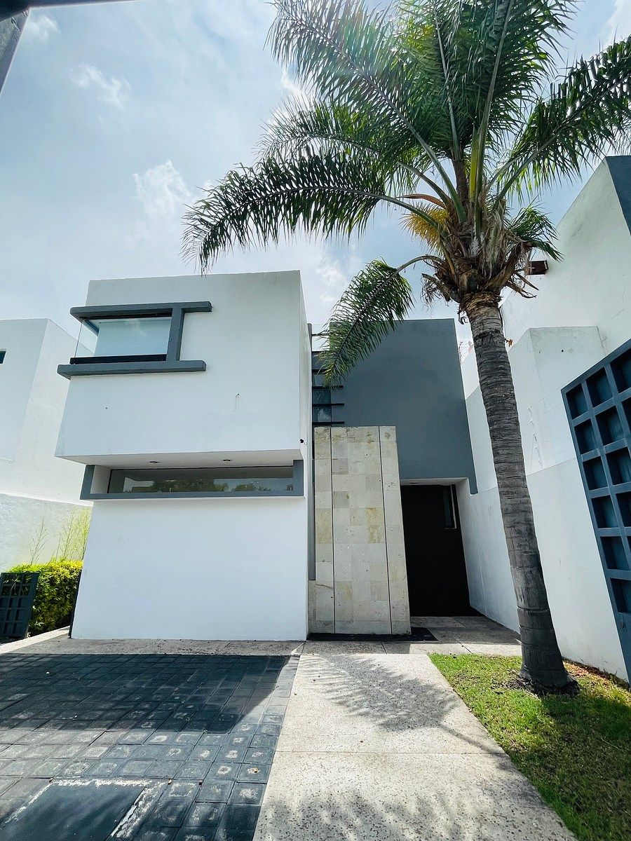 For rent spacious house in Juriquilla, Punta Roca, photo 1 of 20