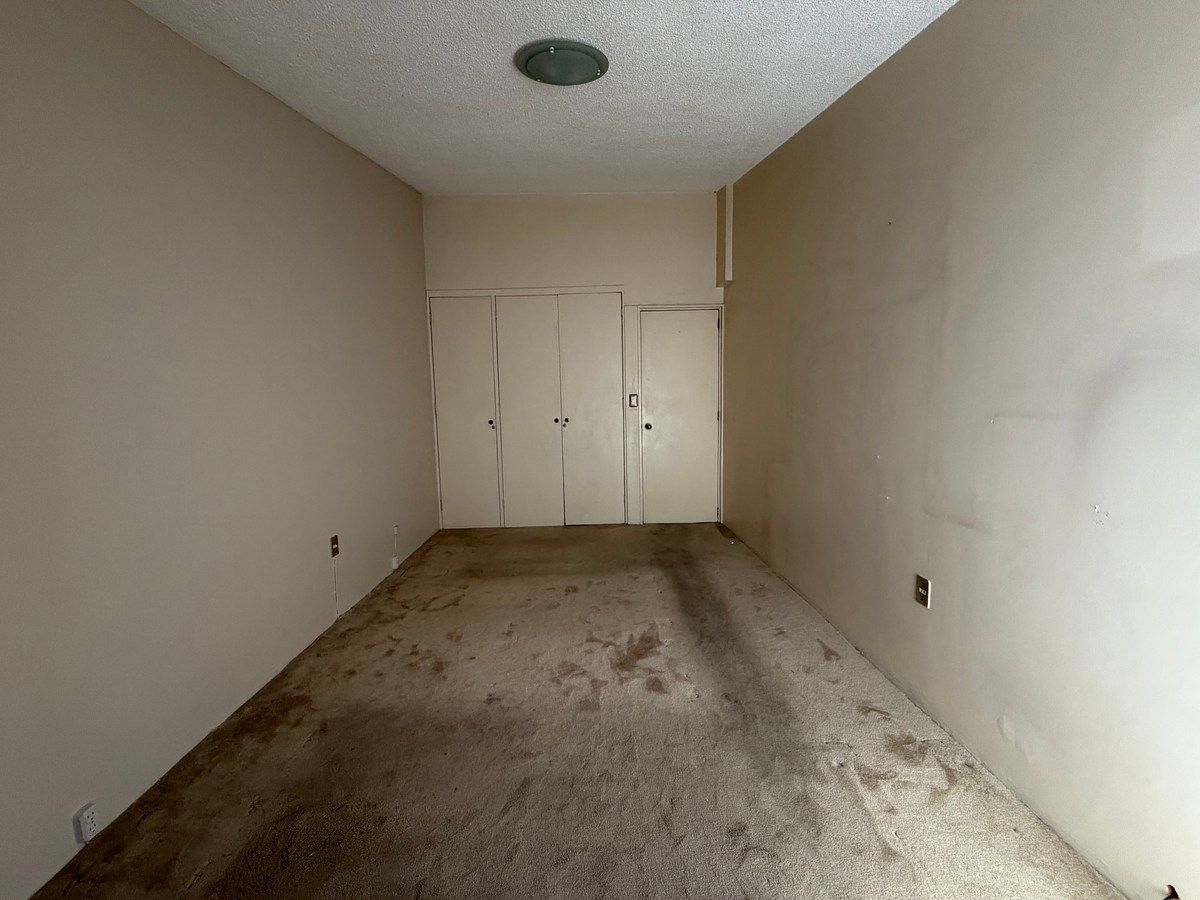 Clóset de habitación principal, foto 10 de 23