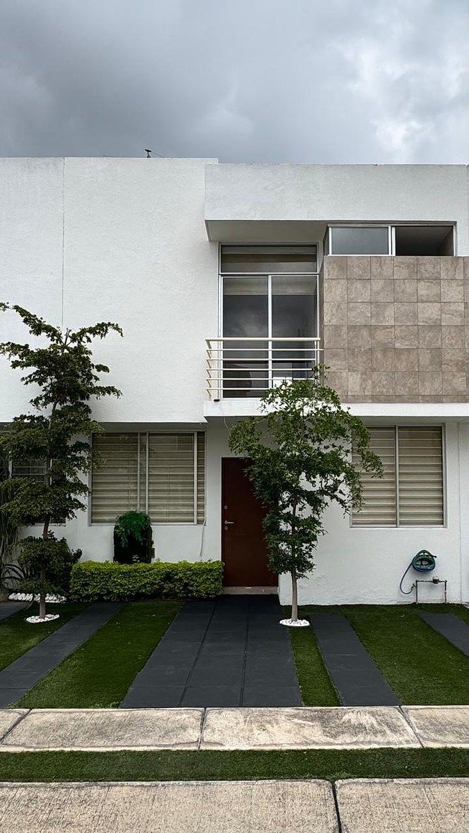 CASA AMPLIA EN VENTA EN EL FORTIN, DENTRO DE COTO, foto 1 de 18