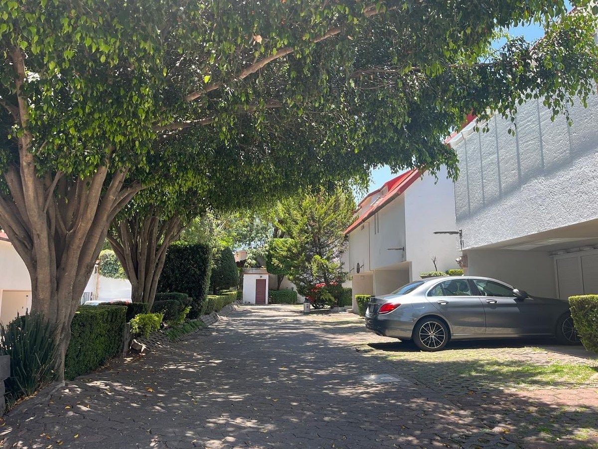 House for sale in San Jerónimo Lídice, photo 1 of 28