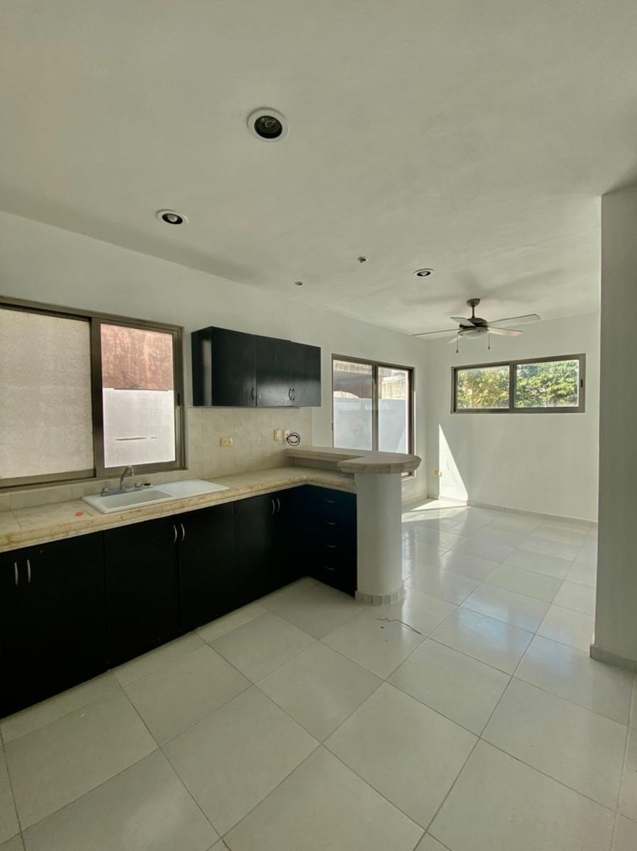 Sala Comercial em Residencial Del Arco, Mérida, foto 9 de 13