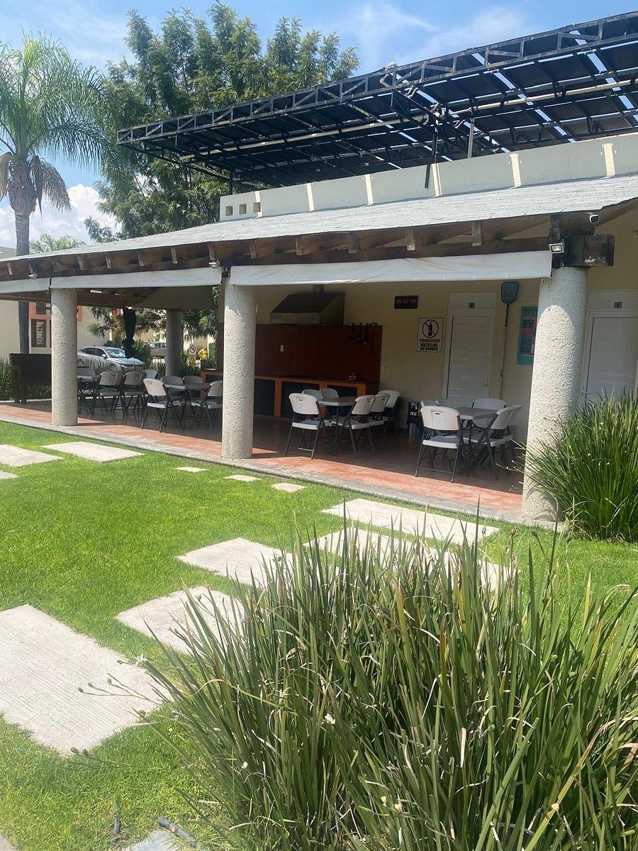 Apartamento à venda no andar térreo em Puerta Real, foto 1 de 37