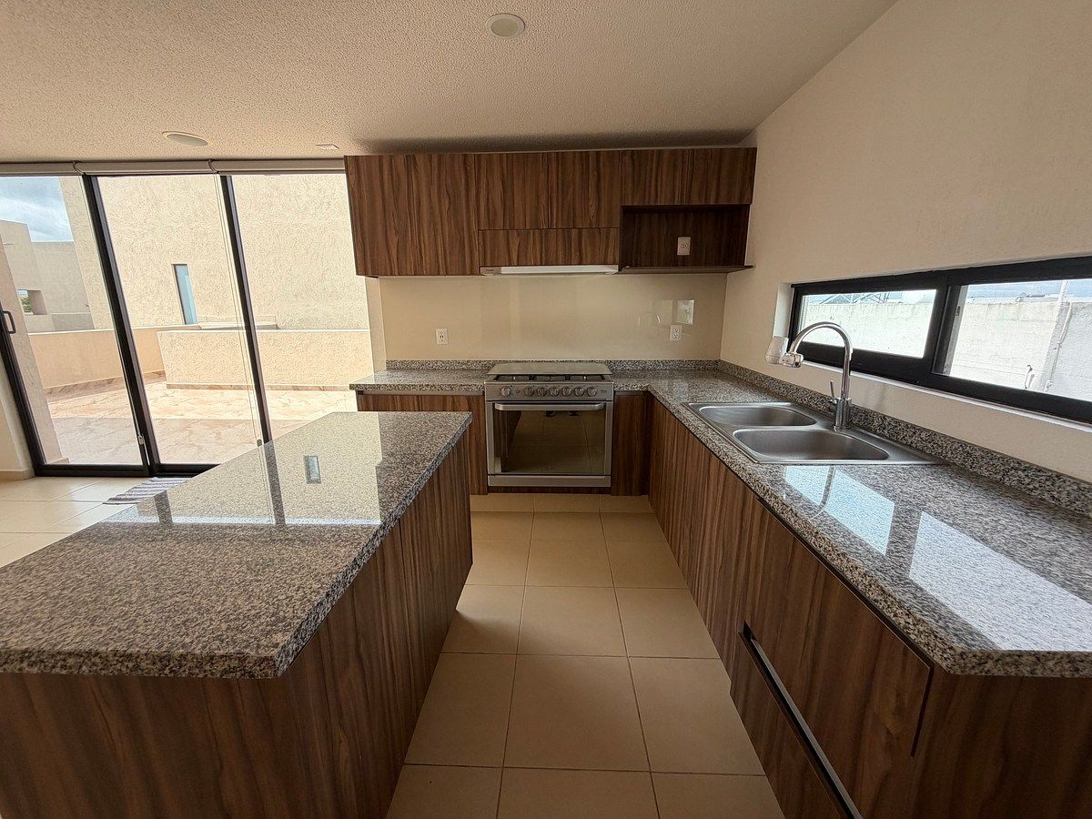 Casa en condominio en Zákia, El Marqués, foto 2 de 45