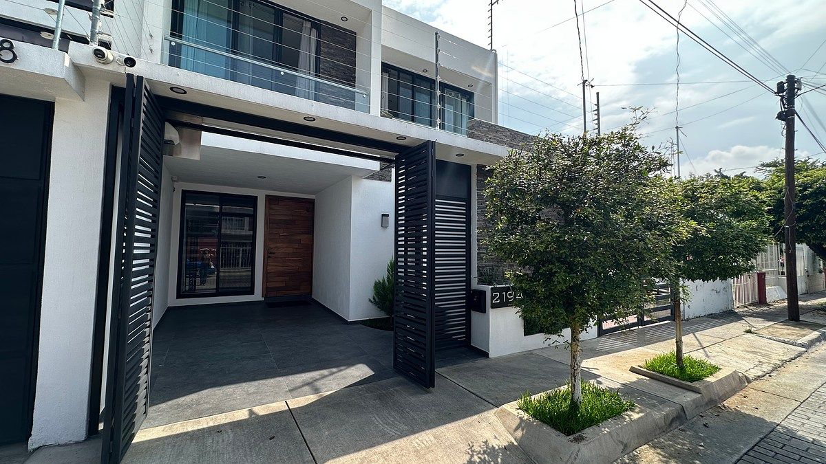 Casa en Jardines Del Sur, Guadalajara, foto 2 de 36