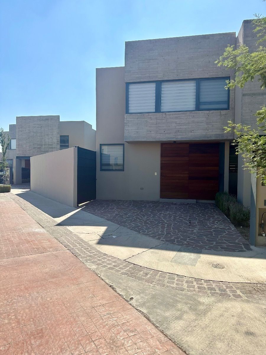 HOUSE FOR RENT IN ZAKIA QUERETARO, photo 1 of 17