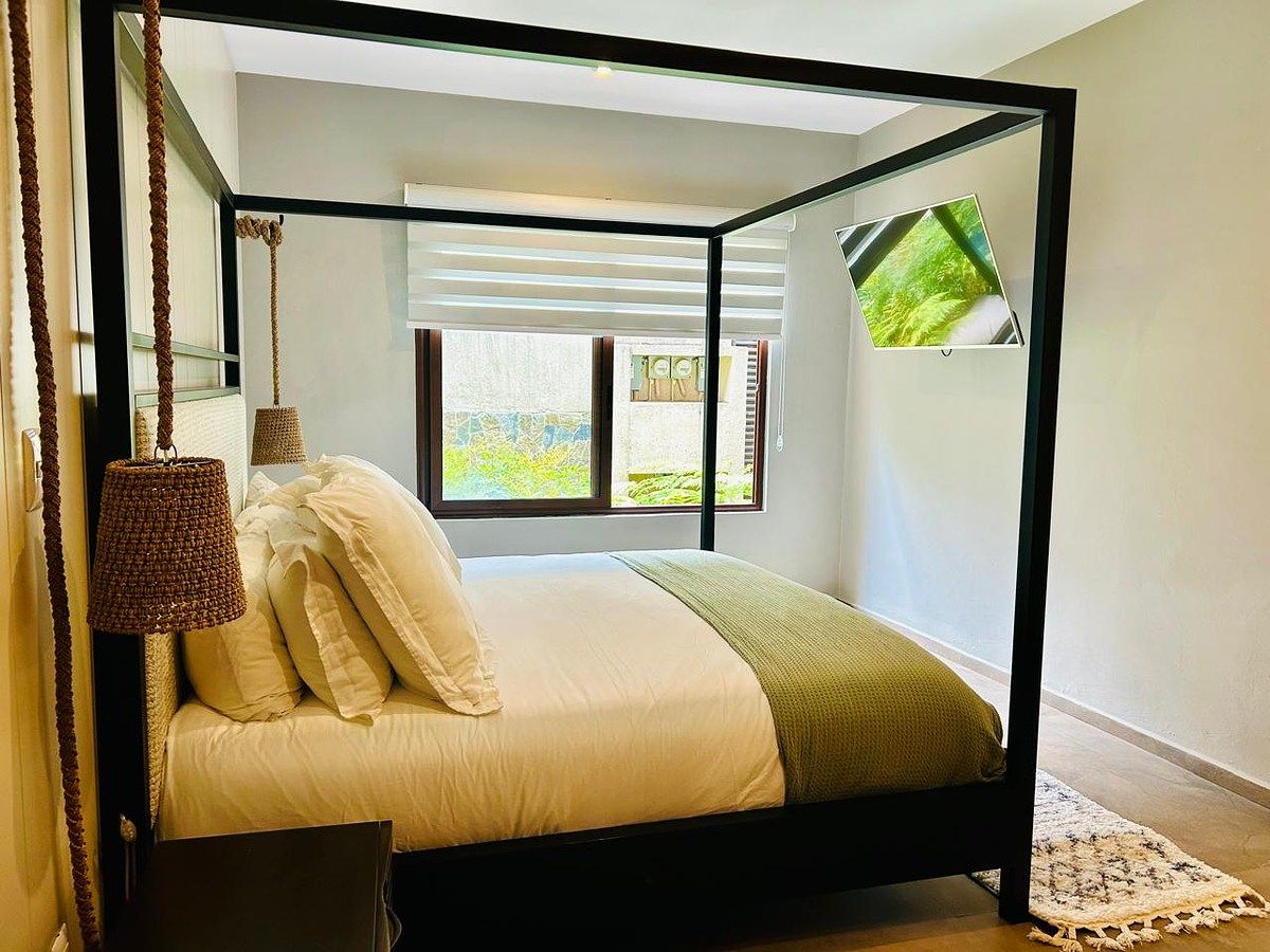 House in Gated Community in Centro, Valle de Bravo, photo 15 of 40